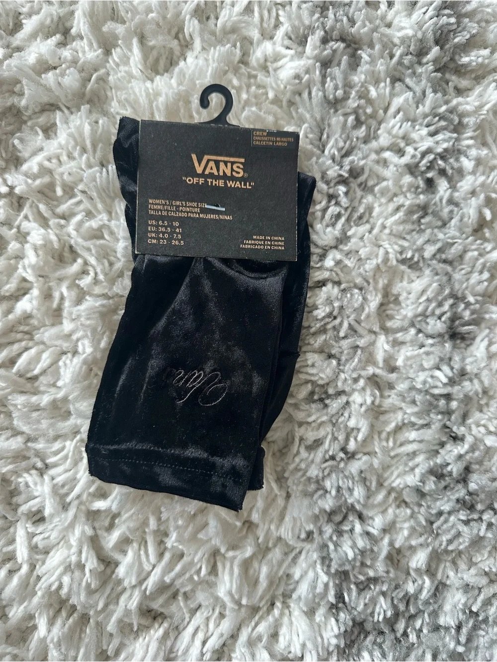 Vans women’s black velvet socks